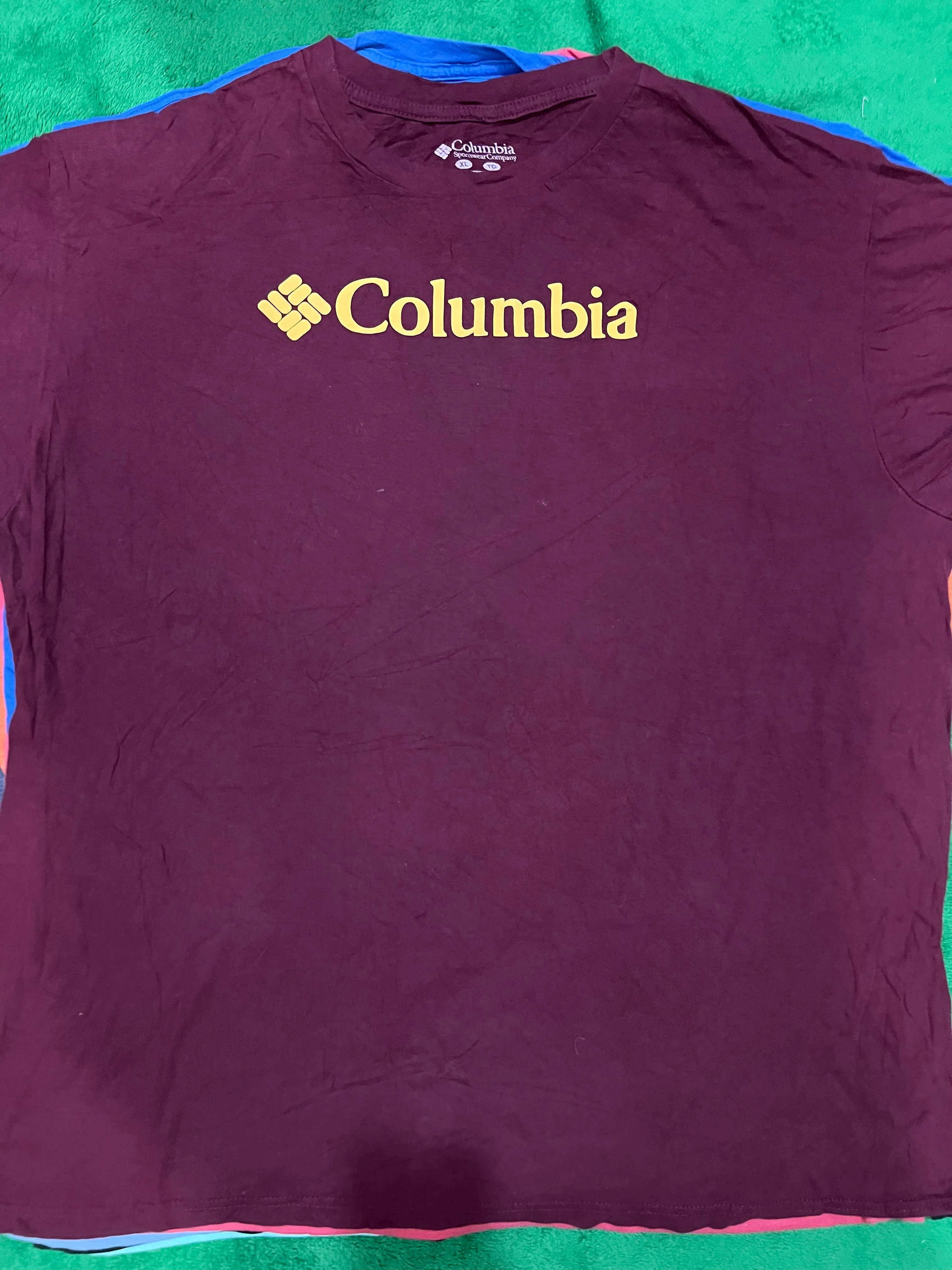 Columbia t shirts 20 pcs