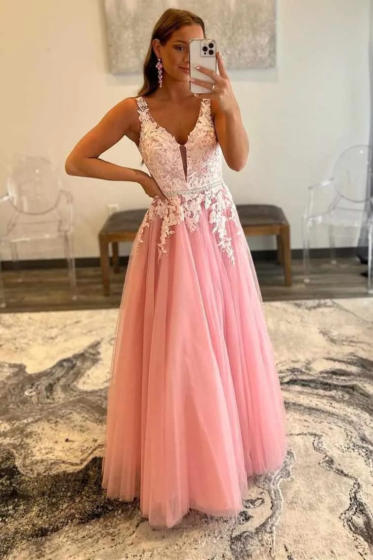 Long Evening Dresses A Line Tulle V Neck Straps Lace Appliques Prom Dresses